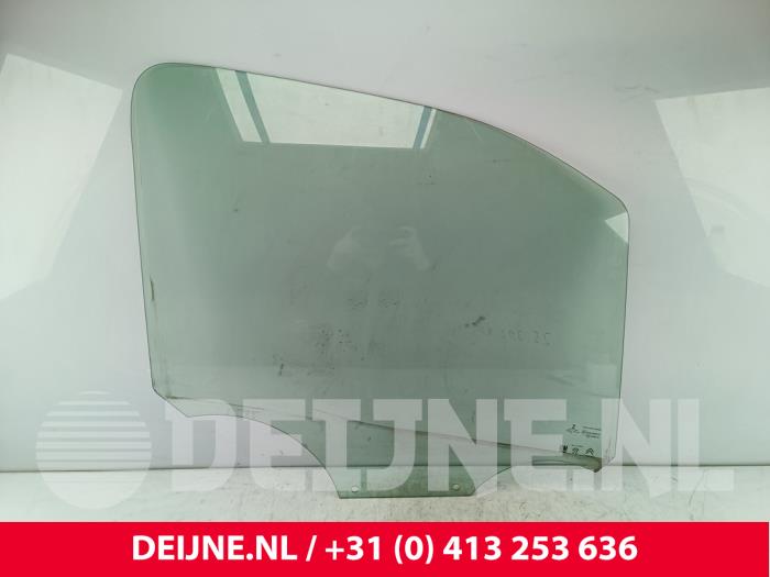 Peugeot Partner Türscheibe 2-türig rechts O273879