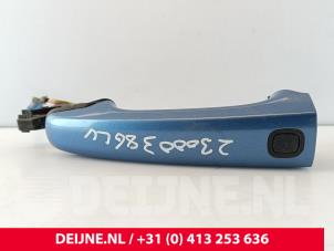 Gebruikte Deurgreep 4Deurs links-voor Volvo XC60 I (DZ) 2.0 D4 16V Prijs € 40,00 Margeregeling aangeboden door van Deijne Onderdelen Uden B.V.