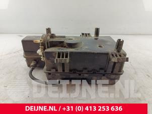 Gebruikte Additatief tank Citroen Jumper (U9) 2.2 Blue HDi 140 Prijs € 96,80 Inclusief btw aangeboden door van Deijne Onderdelen Uden B.V.