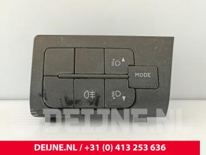 Gebruikte Mistlamp Schakelaar Peugeot Boxer (U9) 2.2 HDi 130 Euro 5 Prijs € 24,20 Inclusief btw aangeboden door van Deijne Onderdelen Uden B.V.
