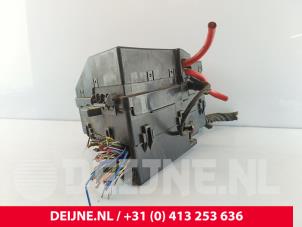 Volvo V40 Fuse box O273970 photo 2