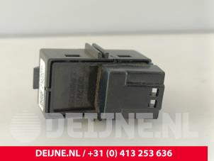 Volvo V40 Central locking switch O273971 photo 2