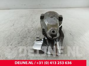 Mercedes Sprinter Motorlager O274004 foto 3