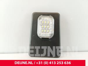 Gebruikte Binnenverlichting achter Ford Transit Custom 2.0 TDCi 16V Eco Blue 170 Prijs € 30,25 Inclusief btw aangeboden door van Deijne Onderdelen Uden B.V.