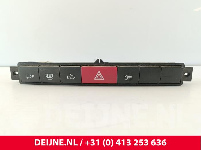 Opel Combo Panikbeleuchtung Schalter O274071