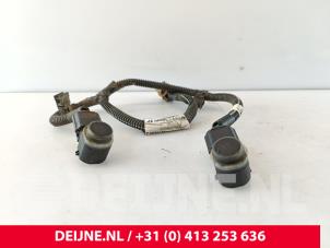 Gebruikte PDC Sensor Set Opel Movano 2.3 CDTi 16V FWD Prijs € 54,45 Inclusief btw aangeboden door van Deijne Onderdelen Uden B.V.