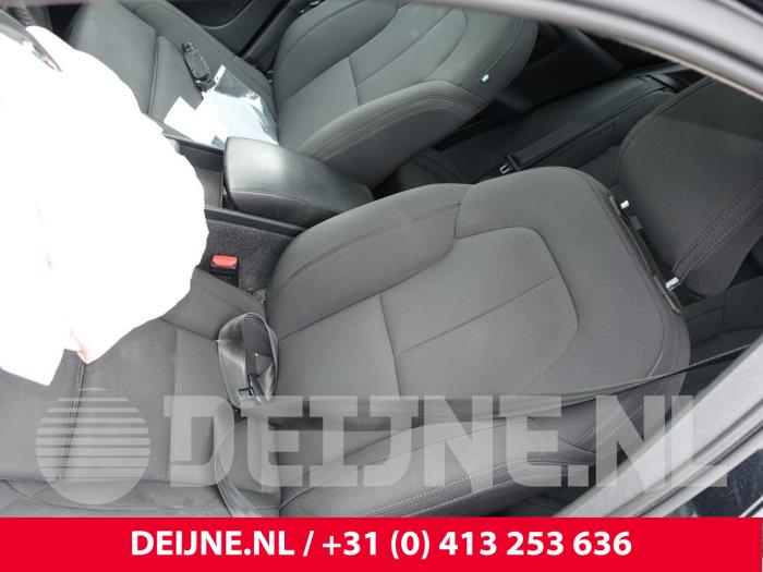 Volvo XC40 Set of upholstery (complete) O274106