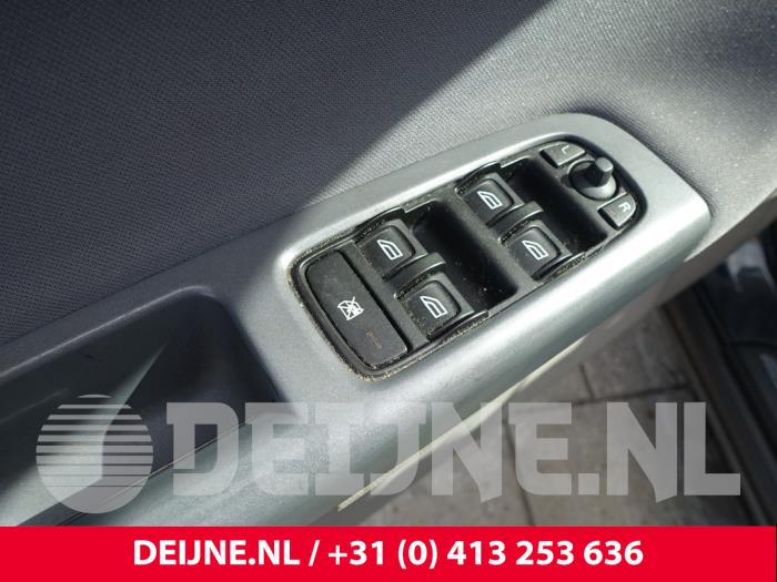 Volvo V50 Electric window switch O274192