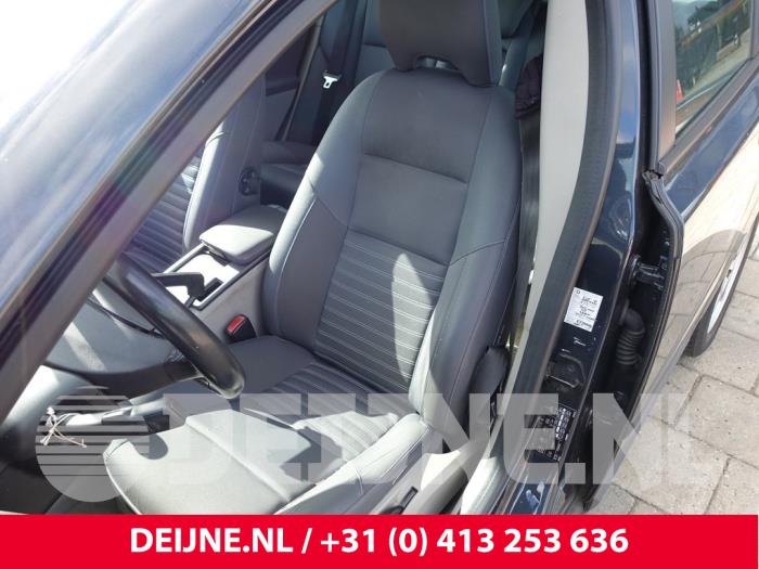 Volvo V50 Stoel links O274219