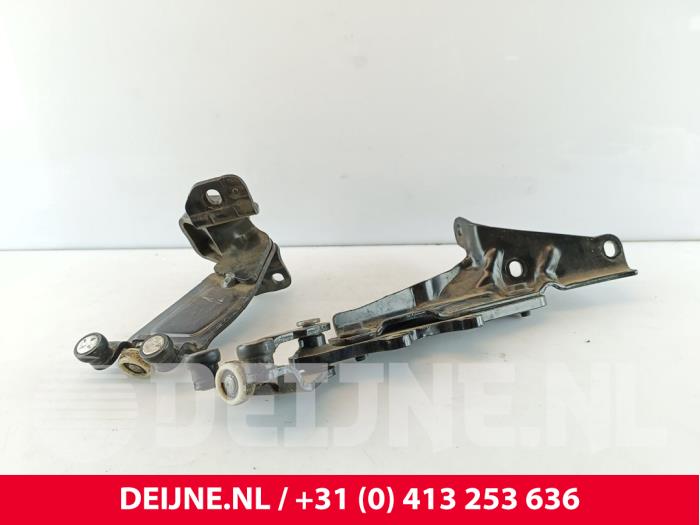 Fiat Doblo Sliding door roller, right O274245