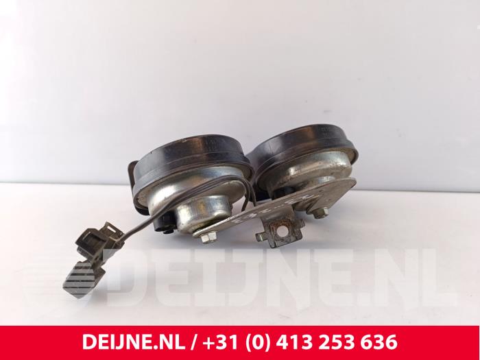 Claxon van een Volvo XC90 I 2.9 T6 24V 2004