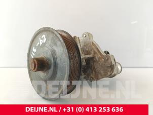 Gebruikte Waterpomp Ford Transit 2.2 TDCi 16V RWD Prijs € 60,50 Inclusief btw aangeboden door van Deijne Onderdelen Uden B.V.