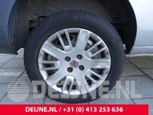 Fiat Doblo Velgen set O274548 foto 3