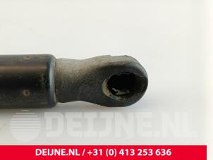 Volvo V60 Set of bonnet gas struts O274582 photo 3