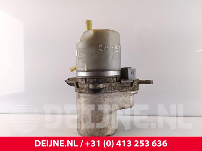 Gebruikte Servopomp Volvo V50 (MW) 2.0 D 16V Prijs € 75,00 Margeregeling aangeboden door van Deijne Onderdelen Uden B.V.