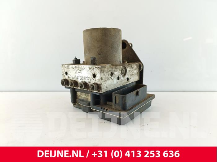 Gebruikte ABS Pomp Mercedes Vito (639.6) 2.2 110 CDI 16V Euro 5 Prijs € 96,80 Inclusief btw aangeboden door van Deijne Onderdelen Uden B.V.