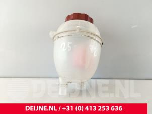 Gebruikte Expansievat Mercedes Vito (447.6) eVito Prijs € 48,40 Inclusief btw aangeboden door van Deijne Onderdelen Uden B.V.