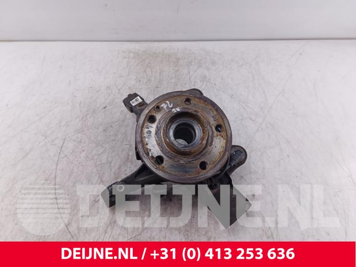Mercedes Vito Fusee rechts-voor O274659
