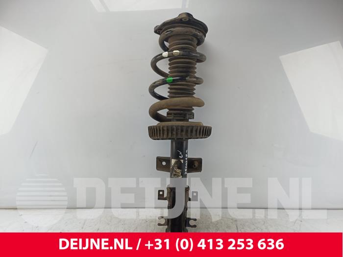 Mercedes Vito Schokdemperpoot links-voor O274670