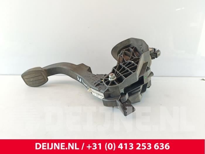 Toyota Pro-Ace Kupplungspedal O274718