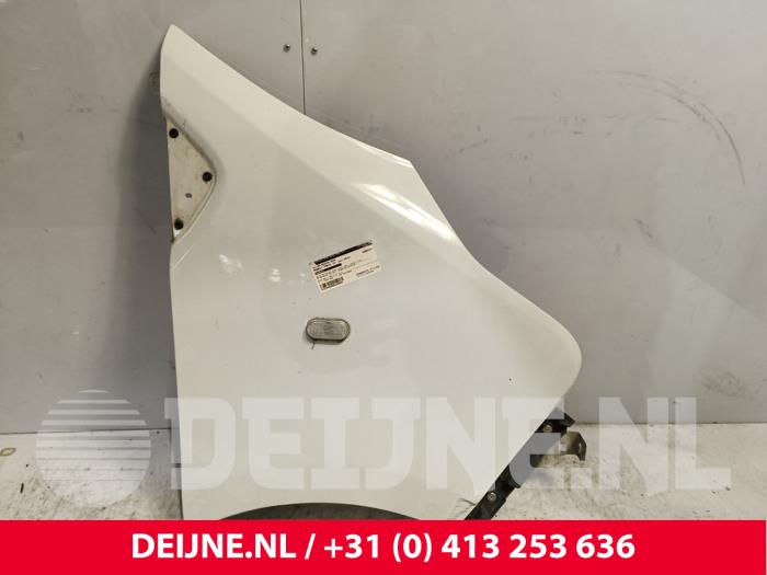 Renault Trafic Kotflügel rechts vorne O274815