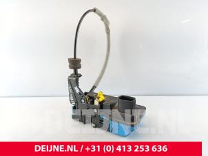 Volvo XC70 Deurslot Mechaniek 4Deurs rechts-voor O274936 foto 2