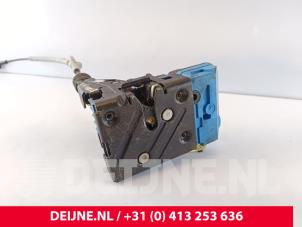 Volvo XC70 Deurslot Mechaniek 4Deurs rechts-voor O274936 foto 3