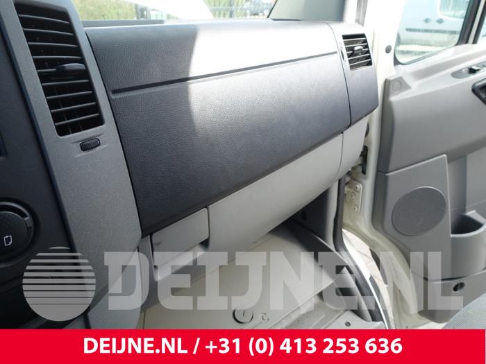 Volkswagen Crafter Glovebox O274977