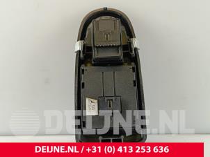 Iveco Daily Electric window switch O275017 photo 3