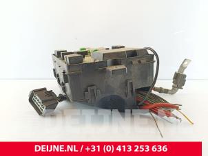Volvo V50 Zekeringkast O275068 foto 3