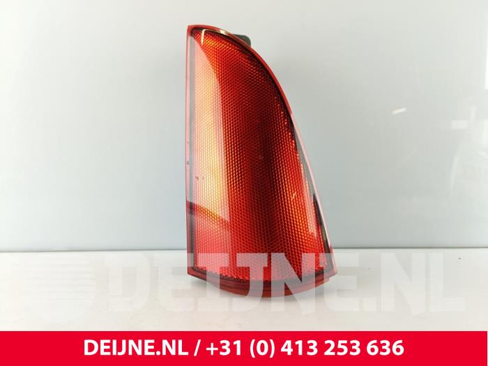 Mercedes Vito Reflektor Zierblech hinten O275187