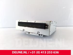 Gebruikte Radio Volvo V50 (MW) 2.0 16V Prijs € 95,00 Margeregeling aangeboden door van Deijne Onderdelen Uden B.V.