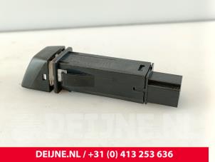 Volvo V50 Panic lighting switch O275192 photo 3