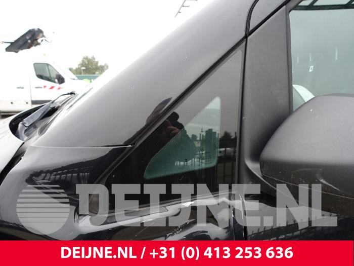 Mercedes Vito Driehoeks Ruit links-voor O275218