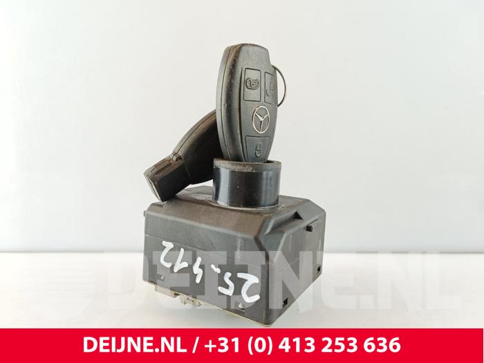 Mercedes Vito Kontaktslot+Sleutel O275227