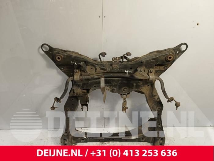 Gebruikte Subframe Volvo XC90 II 2.0 T8 16V Twin Engine AWD Prijs € 300,00 Margeregeling aangeboden door van Deijne Onderdelen Uden B.V.