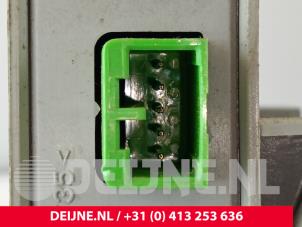 Volvo S80 Relay O275312 photo 3
