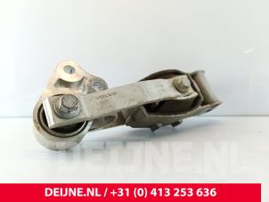 Gebruikte Motorrubber Polestar Polestar 2 78kWh Long Range Single Motor Prijs € 24,20 Inclusief btw aangeboden door van Deijne Onderdelen Uden B.V.