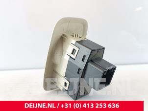 Volvo S80 Electric window switch O275341 photo 3