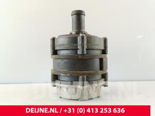 Polestar 2 Additional water pump O275344 foto 2