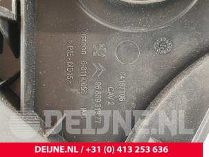 Citroen Berlingo Dashboard part O275358 photo 3