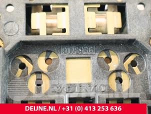 Volvo S80 Innenbeleuchtung hinten O275389 foto 3