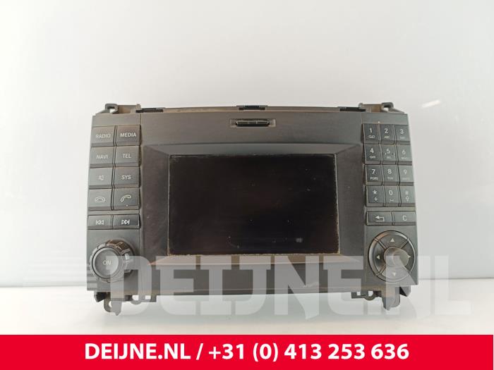 Mercedes Sprinter Radio O275520