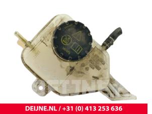 MG EHS Ausgleichsbehälter O275570 foto 2