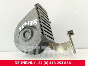 Gebruikte Claxon Ford Transit Custom 2.0 TDCi 16V Eco Blue 105 Prijs € 54,45 Inclusief btw aangeboden door van Deijne Onderdelen Uden B.V.