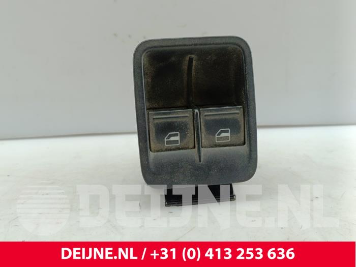Volkswagen Caddy Electric window switch O275673
