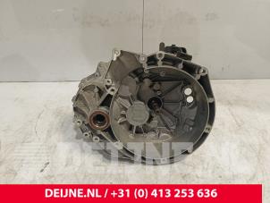 Gebruikte Versnellingsbak Volvo V40 (MV) 1.6 D2 Prijs € 750,00 Margeregeling aangeboden door van Deijne Onderdelen Uden B.V.