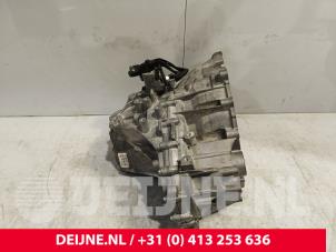 Volvo V40 Gearbox O275719 photo 2