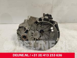 Gebruikte Versnellingsbak Volvo V40 (MV) 1.6 D2 Prijs € 750,00 Margeregeling aangeboden door van Deijne Onderdelen Uden B.V.