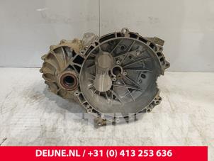 Gebruikte Versnellingsbak Ford Transit Custom 2.0 TDCi 16V Eco Blue 105 Prijs € 1.996,50 Inclusief btw aangeboden door van Deijne Onderdelen Uden B.V.